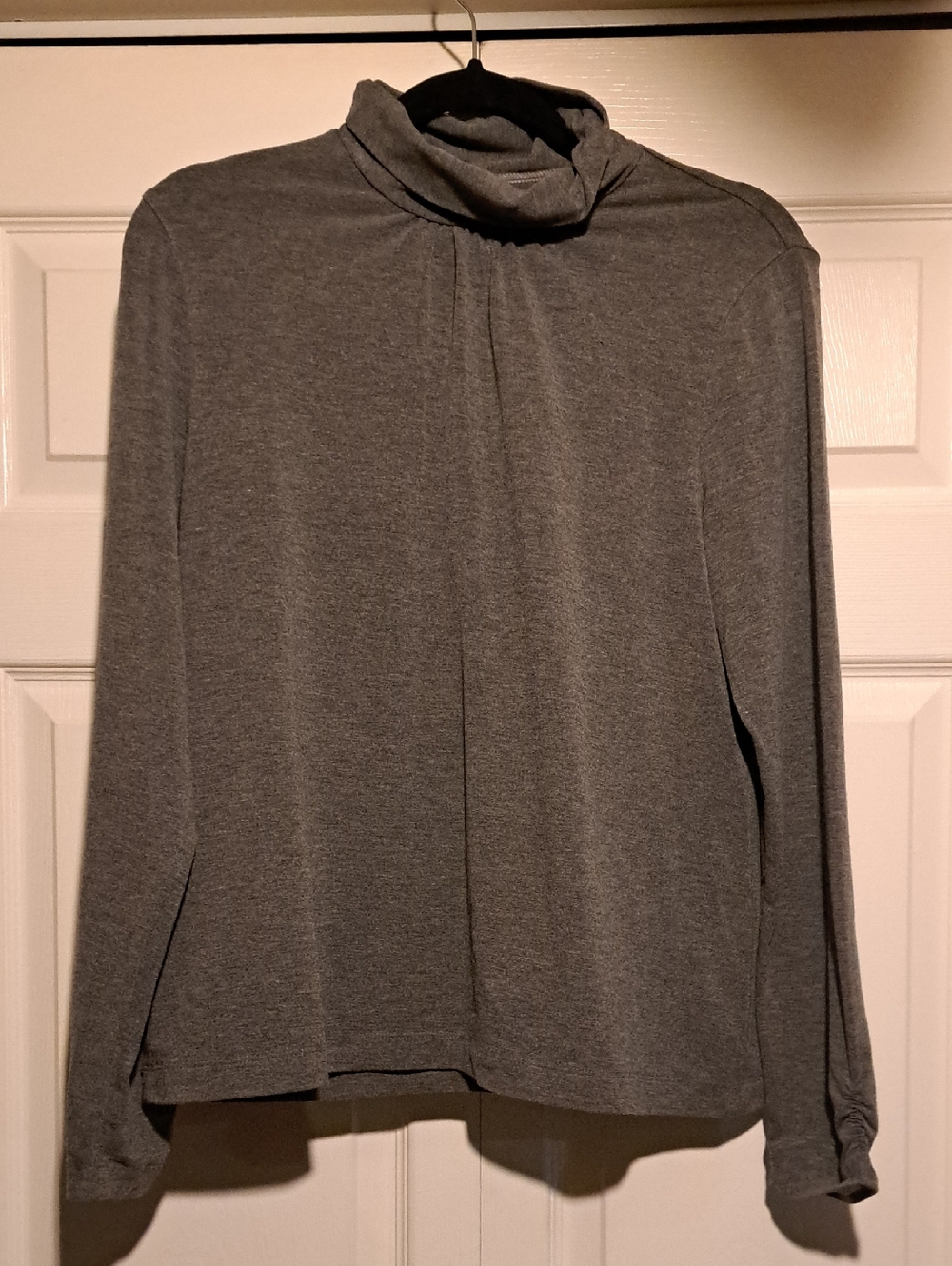 ➡️Tanjay-Gray Turtleneck Long Sleeve Top